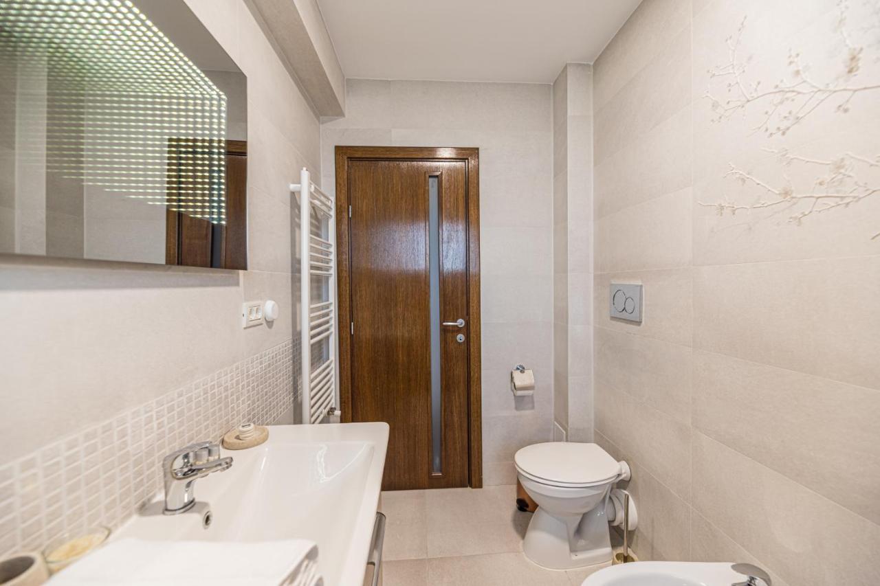 Apartament 2 Camere Narcis Braşov Esterno foto